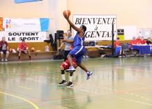 <a href="/actualites/basket-ball-lequipe-saint-bruno-de-bordeaux-triomphe-chez-les-veterans" class="active">Basket-Ball : L&#039;équipe Saint-Bruno de Bordeaux triomphe chez les vétérans</a><div class="smartphoto_back_link"><a href="/multimedia">Retour aux albums</a></div><div class="smartphoto_date_album">Album publié le 20/06/2019</div>