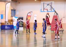 <a href="/actualites/basket-ball-lequipe-saint-bruno-de-bordeaux-triomphe-chez-les-veterans" class="active">Basket-Ball : L&#039;équipe Saint-Bruno de Bordeaux triomphe chez les vétérans</a><div class="smartphoto_back_link"><a href="/multimedia">Retour aux albums</a></div><div class="smartphoto_date_album">Album publié le 20/06/2019</div>