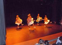 <a href="/actualites/rencontre-regionale-de-danse-du-cridf">Rencontre Régionale de Danse du CRIdF </a><div class="smartphoto_back_link"><a href="/multimedia">Retour aux albums</a></div><div class="smartphoto_date_album">Album publié le 28/05/2018</div>