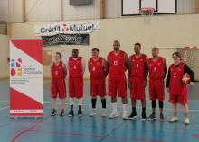 <a href="/actualites/retour-sur-le-tournoi-mixte-de-basket-lors-du-weekend-federal">Retour sur le tournoi mixte de Basket lors du weekend fédéral</a><div class="smartphoto_back_link"><a href="/multimedia">Retour aux albums</a></div><div class="smartphoto_date_album">Album publié le 01/07/2021</div>