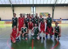 <a href="/actualites/retour-sur-le-tournoi-veterans-2019-dargentant">Retour sur le tournoi vétérans 2019 d&#039;Argentant</a><div class="smartphoto_back_link"><a href="/multimedia">Retour aux albums</a></div><div class="smartphoto_date_album">Album publié le 04/06/2019</div>