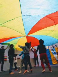 activité éveil de l'enfant groupe enfants