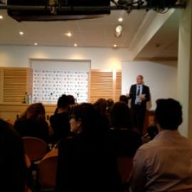 photo salle de presse de Roland-Garros et intervention de Guy Forget