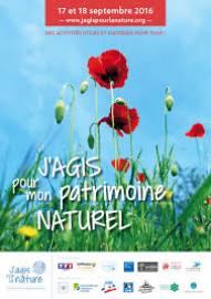 affiche des journées du patrimoine naturel : herbe, fleurs et coquelicots sur fond de ciel bleu