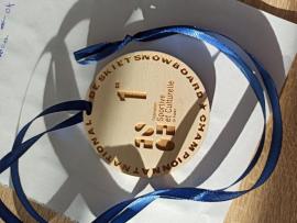 FSCF_médaille-FSCF-en-bois-gravée