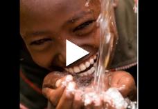 1 puits pour 100 familles  ( Teaser)